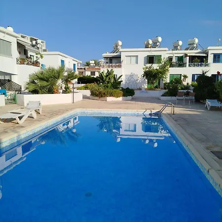 Apartment Pool Sight Center Location 2 Bedrooms *