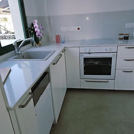 Apartment Pool Sight Center Location 2 Bedrooms Paphos